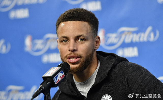 九游体育篮球赛事-库里评历史最强阵容，科比詹皇均无缘，网友：这阵容能82胜0负|奥尼尔|斯蒂芬·库里|乔丹|勒布朗·詹姆斯|科比·布莱恩特_新浪体育_新浪新闻